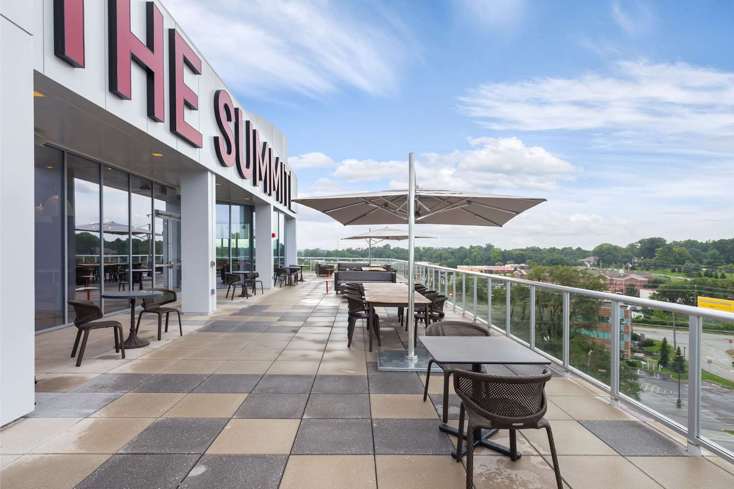The Summit Hotel シンシナティ エクステリア 写真